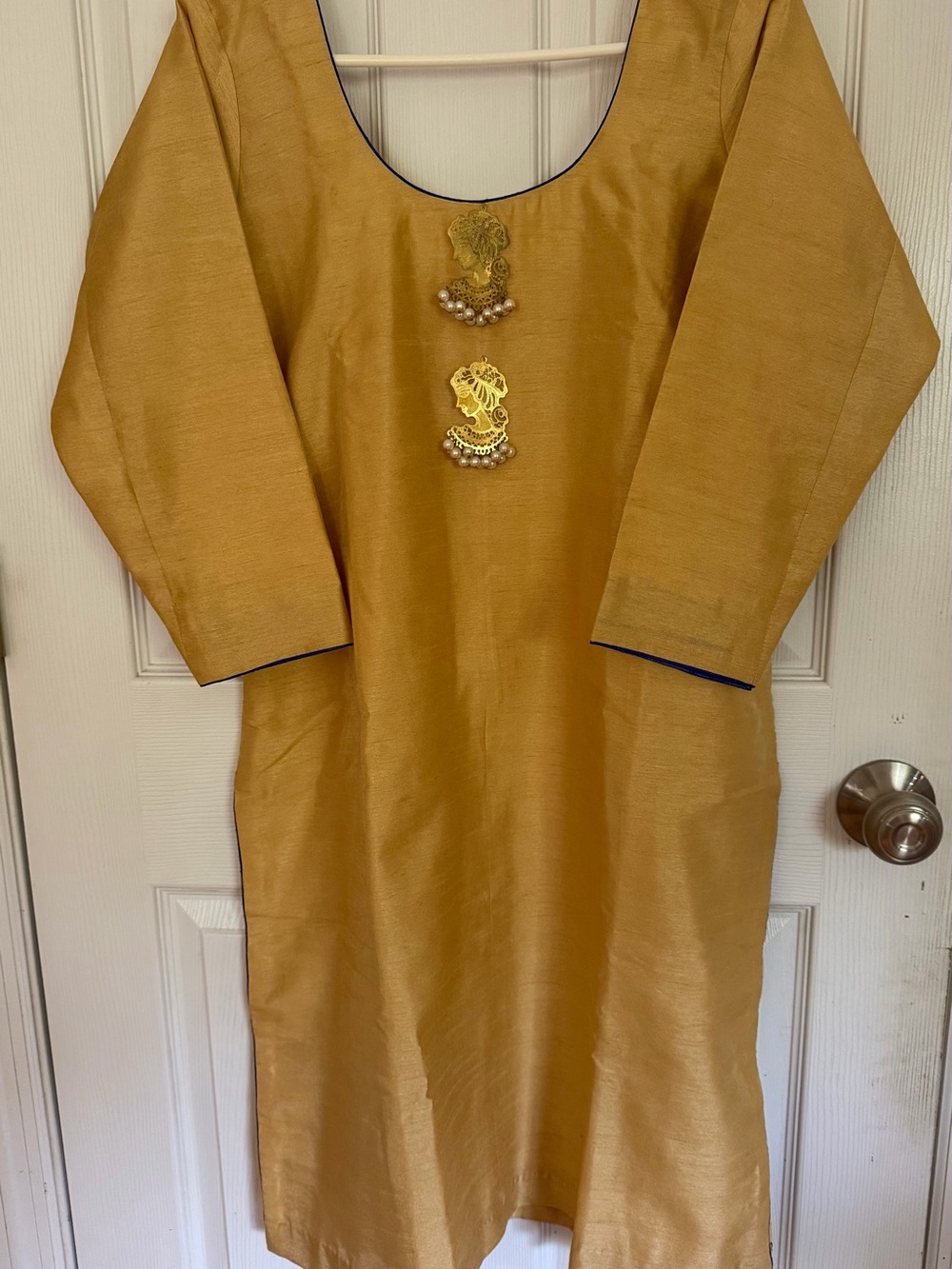 Gold raw silk Kurti set